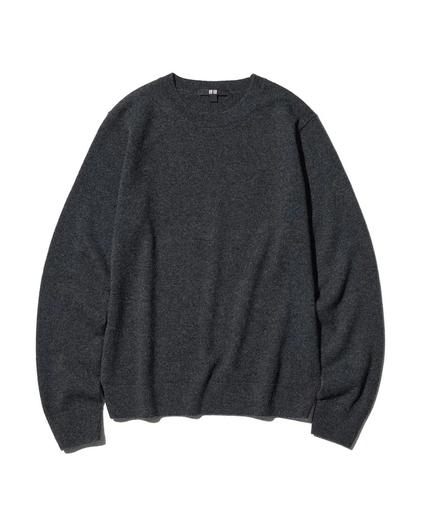 UNIQLO Cashmere Sweater in Dark Gray